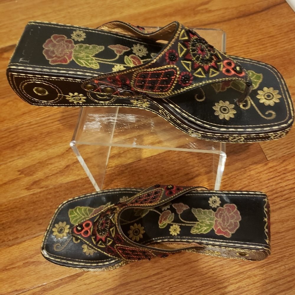 MPS - By Michael Shannon sandals size 9 brown/gold/burgundy